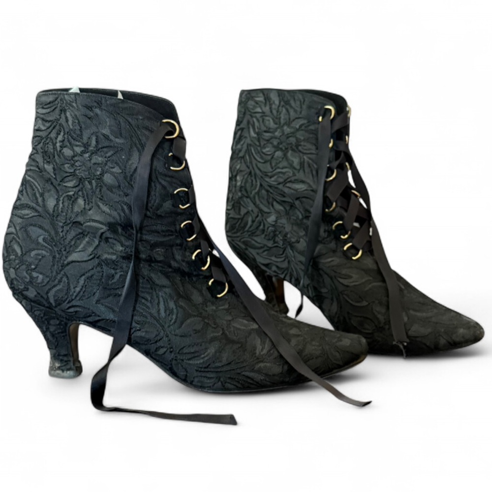 Black vintage brocade ribbon lace-up kitten heel ankle boots baroque